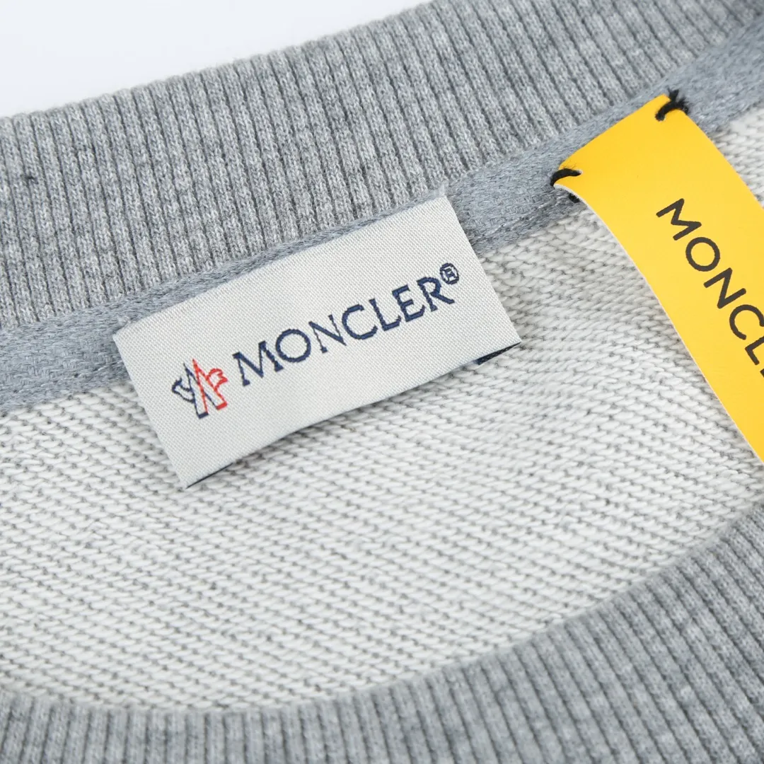 MONCLER ： ， ， ， ， 。 ， 。 1： 4 ， ， 3 。 ， ， 。 2： 2*2 ， ， ， ， ， 。 2： ， ， ， ， 。 ： 3 SIZE:S M L XL ：D 070
